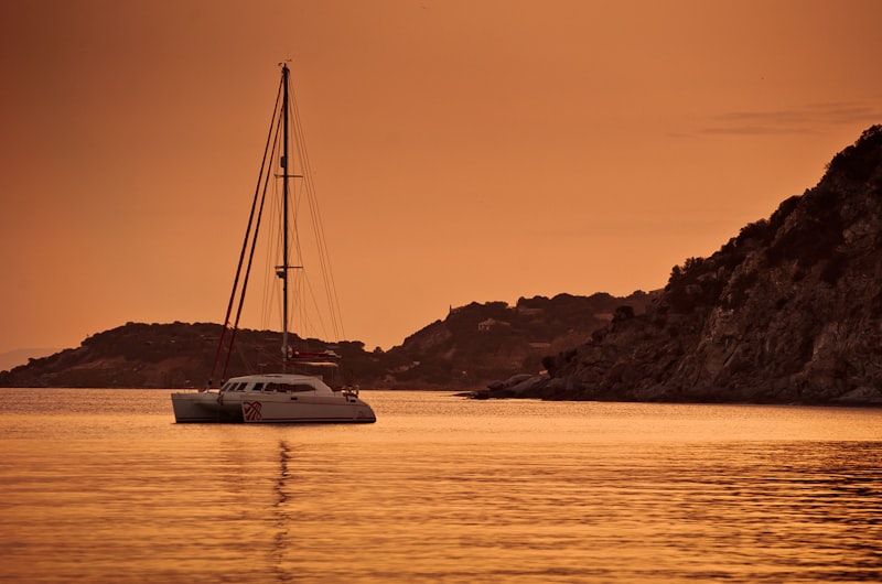 Sunset boat cruise Cape Town